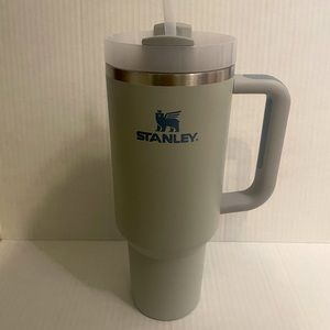 Stanley The Quencher H2.0 Flowstate Tumbler 40oz